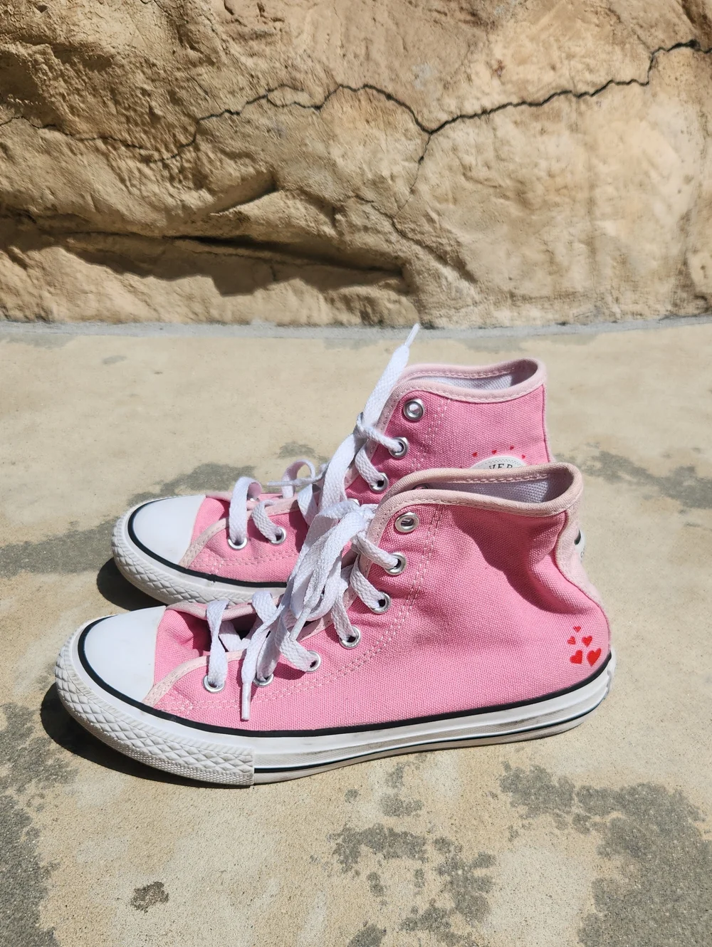 Converse Pink Chuck Taylor All Star Pink Heart High Top Size 2